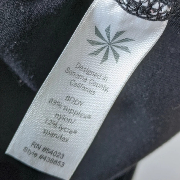 ATHLETA Black Gel Leggings Capri Athletic Cropped - Picture 8 of 8